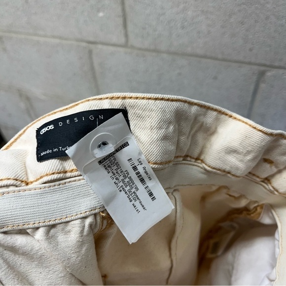NWT ASOS Lightweight Paper Bag Jeans in White - Picture 4 of 7